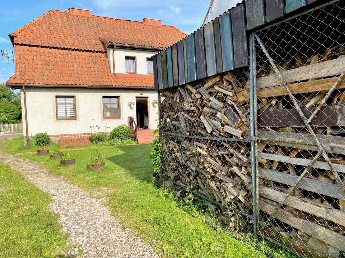 Dom Nad Krutynia Apartment Ukta Luaran gambar